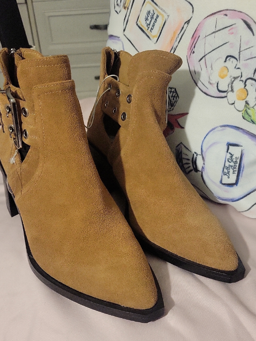 Steve Madden Tan Suede Pointed Ankle Booties